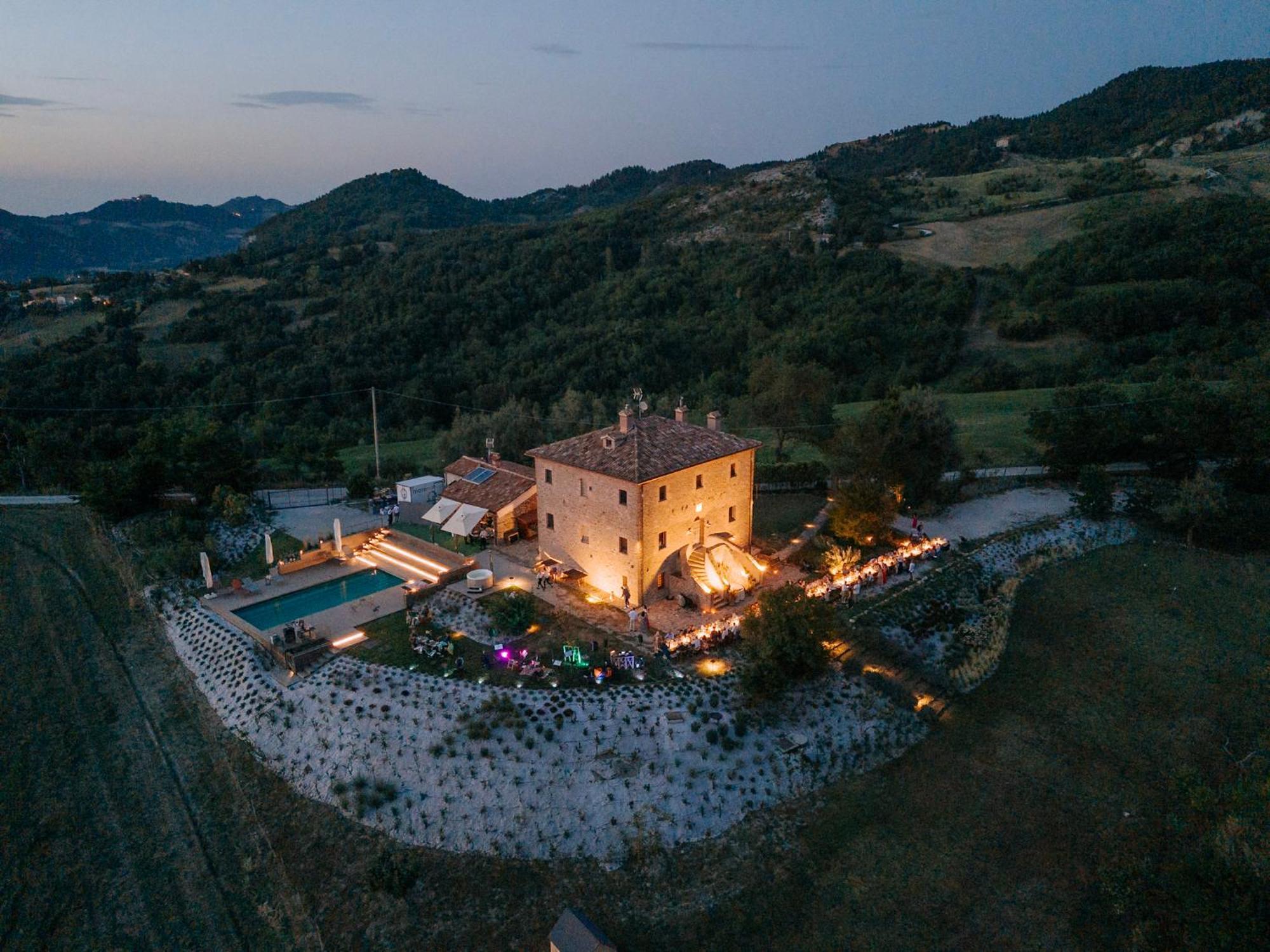 Palazzo Serre - Natura & Piscina San Leo Exteriér fotografie